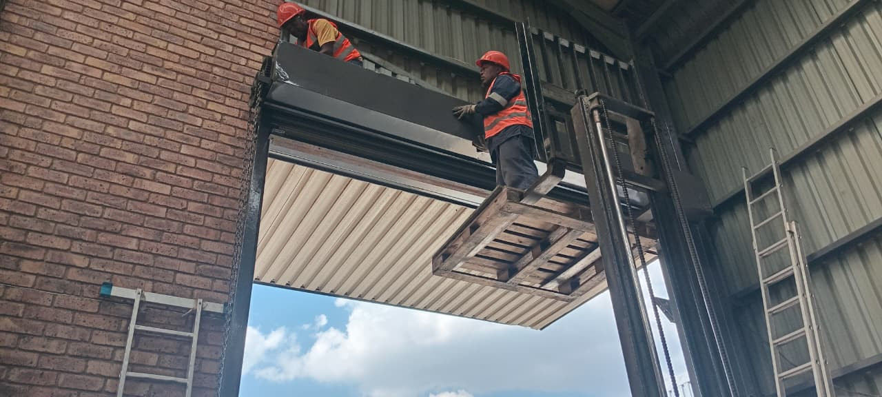 Roller shutter door repair in Benoni